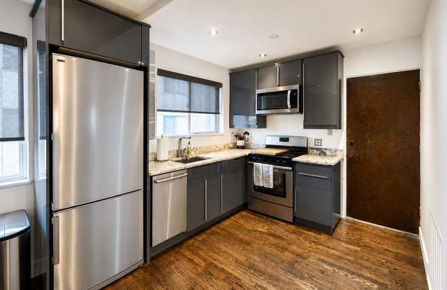 FULLY FURNISHED Turnkey Top-Floor Living in Gated Community Near City Park, Dining & Hospitals Gallery 1