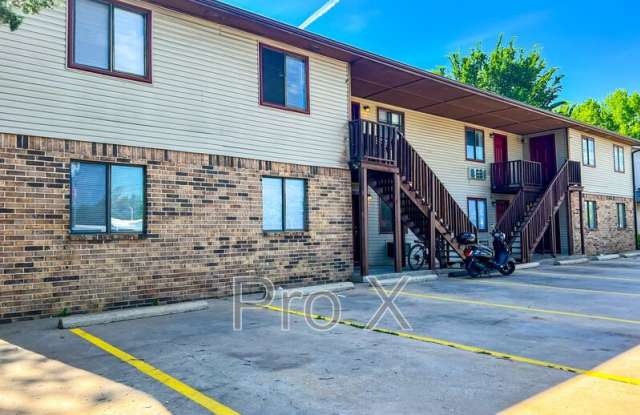 1045 Happy Hollow - 1045 Happy Hollow Road, Fayetteville, AR 72701