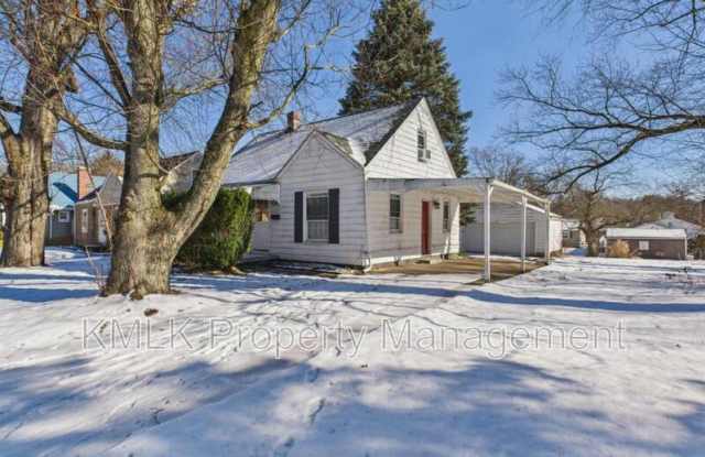 871 Kennebec Ave photos photos