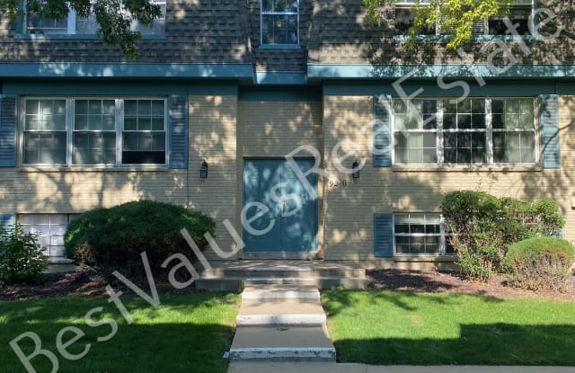 9220 E Girard Ave Apt 3 - 9220 E Girard Ave, Denver, CO 80231