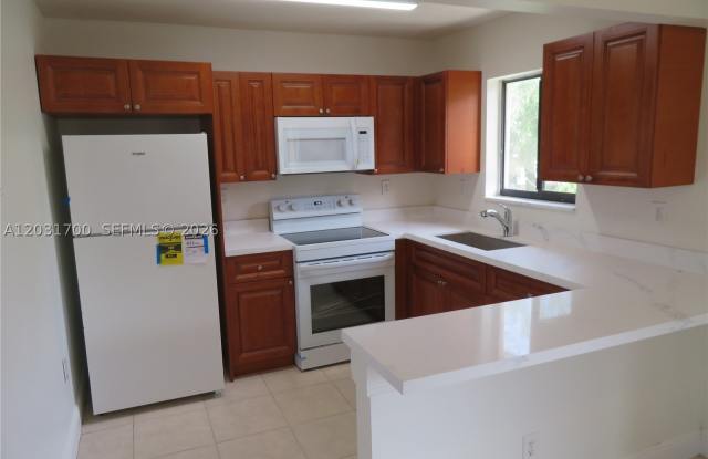 26231 SW 141st Pl Gallery 2