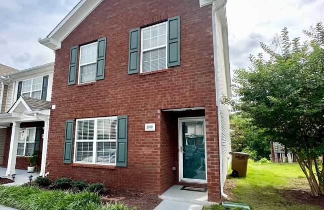 Welcome Home! Rare 3 Bedroom 2.5 Bath Townhouse Available in Barnes Crossing! photos photos