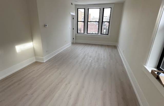 944 North Damen Avenue photos photos