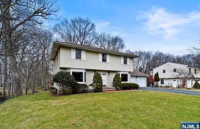 31 Evergreen Place photos photos