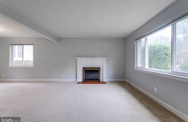 5412 WILLIAMSBURG BOULEVARD Gallery 4