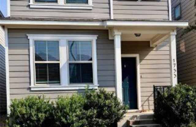 1733 Yaupon Grove Lane photos photos