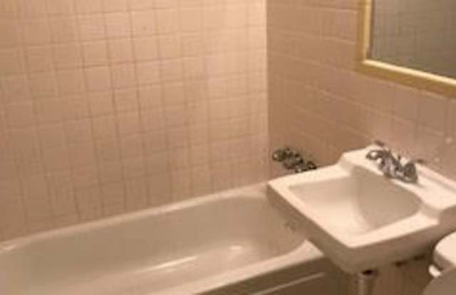 Move-in Special $100 off of 1st Month- 1/2 off 2nd Month! Gallery 3