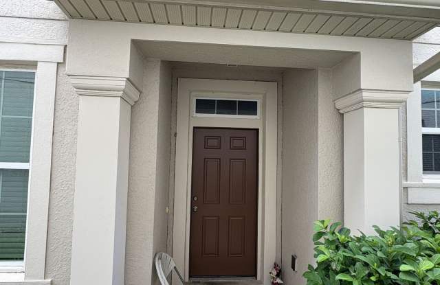 TWO BEDROOM TOWNHOUSE WITH BIG LOFT AND PRIVATE BALCONY ON ORCHARD HILLS, WINTER GARDEN Gallery 4