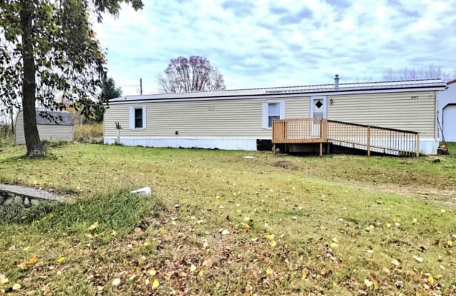 10273 13 Mile Road Gallery 1