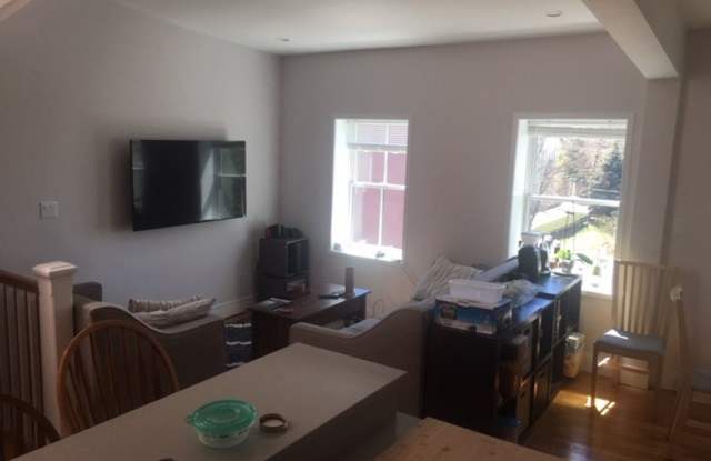 Beautiful Modern 4 bed unit with a rooftop deck! Gallery 4