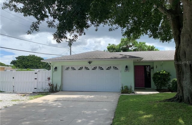 1901 39TH STREET W - 1901 39th Street West, Bradenton, FL 34205