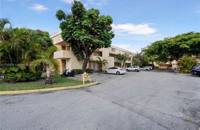 9371 Fontainebleau Blvd photos photos