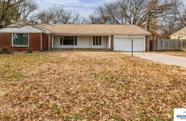 Mid Century Modern Ranch in Eastbourough - 73 South Mission Road, Eastborough, KS 67207