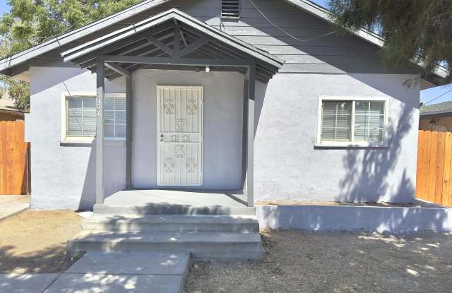 3137 N Sanchez St photos photos
