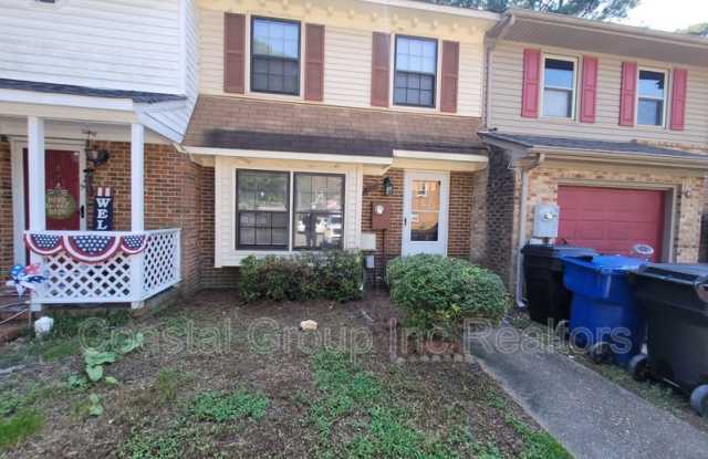 921 Wildwood Square Court - 1 photos photos