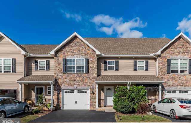 836 SPRING ROCK COURT photos photos
