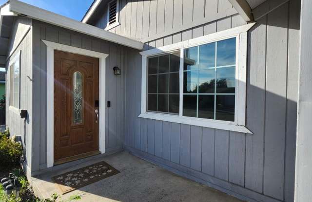 3 bedroom 2 bath near schools and parks Gallery 4