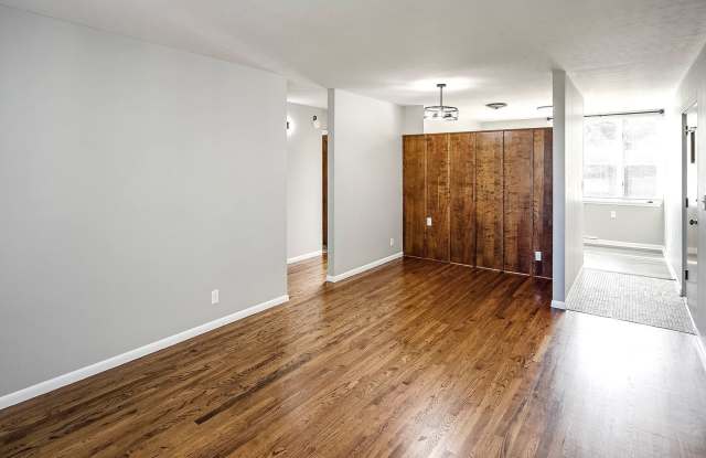 Spacious 2-Bed and 1-Bath Apartment in Millard! Gallery 2