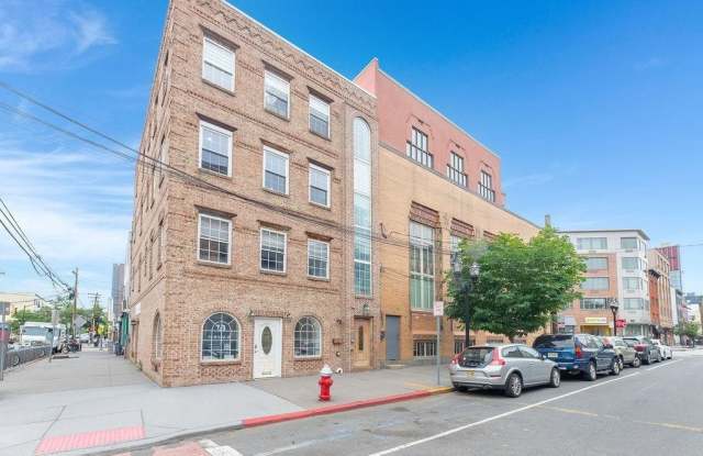 354 3RD ST photos photos