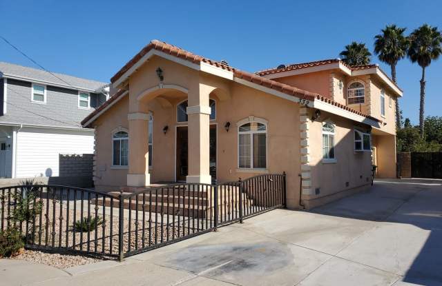332 E. 16TH ST - 332 East 16th Street, Costa Mesa, CA 92627