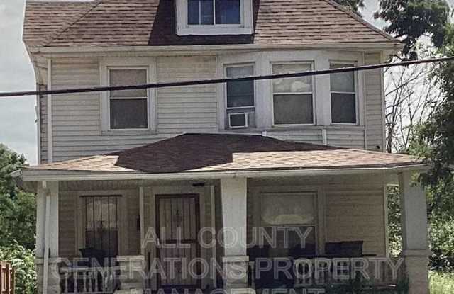 1828 Noble Rd photos photos