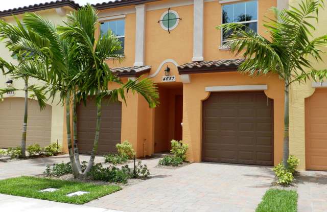 4657 Mediterranean Circle Gallery 2