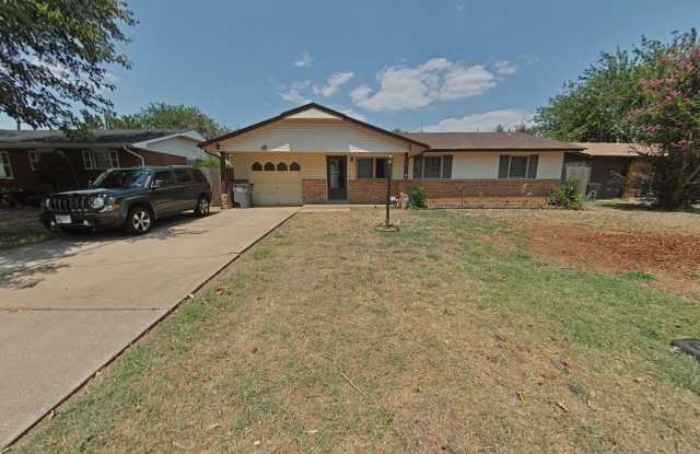 3808 SE Dorchester photos photos