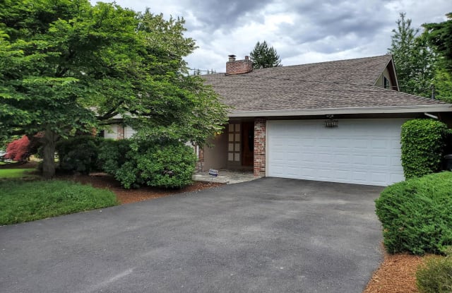 16622 NE 19th Pl - 16622 Northeast 19th Place, Bellevue, WA 98008