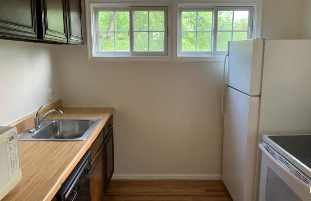 1108 BROADWOOD DRIVE Gallery 4