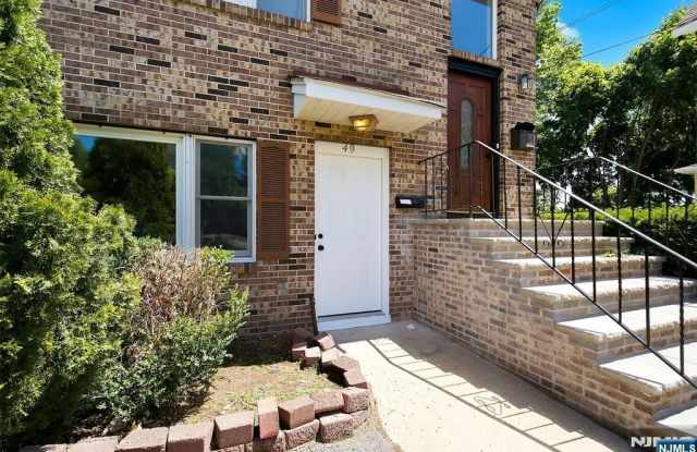 49 E Pleasant Avenue Gallery 2