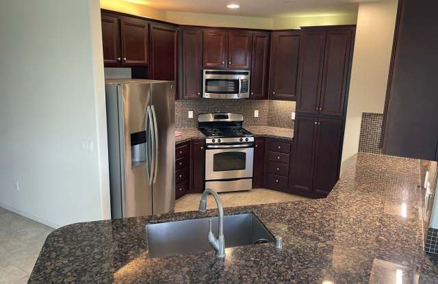 3 Bed 2 Bath with Canyon Views Gallery 4