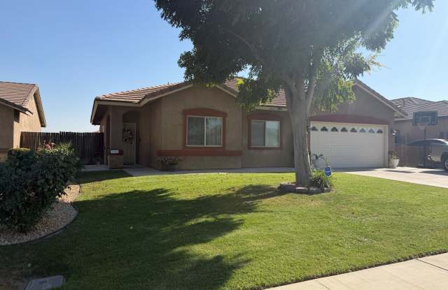 3 Bedroom 2 Bath Small Dog Friendly Home For Rent Gallery 1