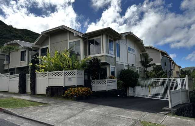 Mariners Village 1, 3/2.5/2, Corner unit, Mountain Views Gallery 1