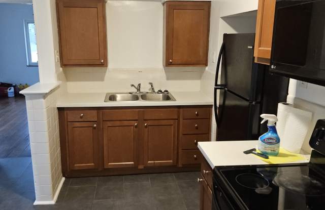 4748 Reading Rd photos photos