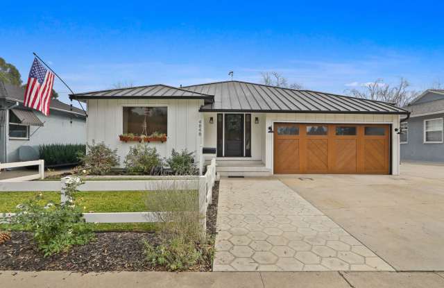 3 bed 2 bath remodeled home features rustic charm blended with contemporary elegance photos photos