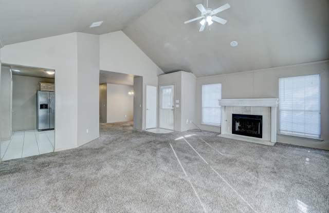 2733 Tealwood Drive Gallery 4