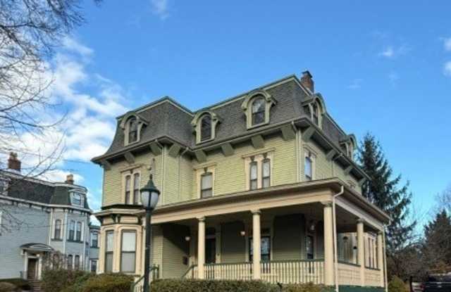 355 W Milton Avenue - 355 West Milton Avenue, Rahway, NJ 07065
