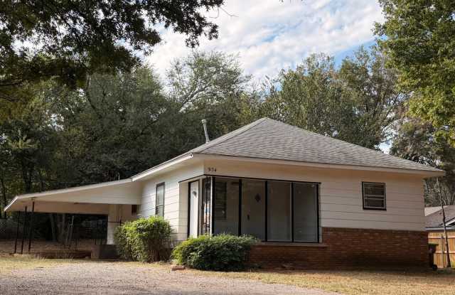 (3) Bed/(1) Bath in Purcell Avail NOWl! photos photos (3) Bed/(1) Bath in Purcell Avail NOWl! photos photos