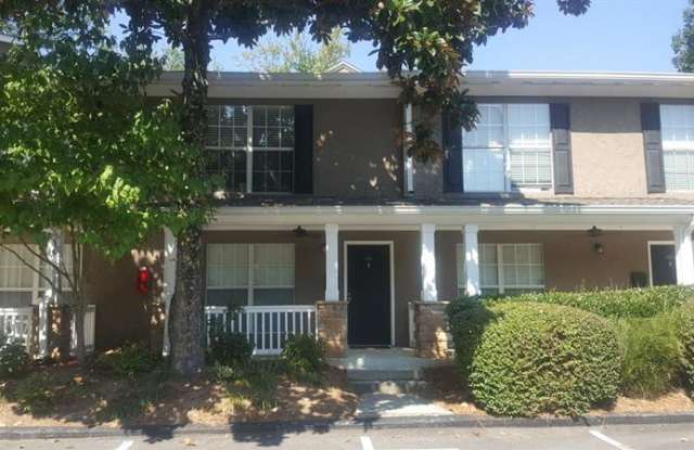 3200 Seven Pines Court Gallery 2