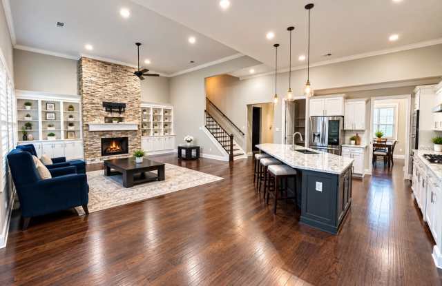 982 Tender Oaks Cove Gallery 1