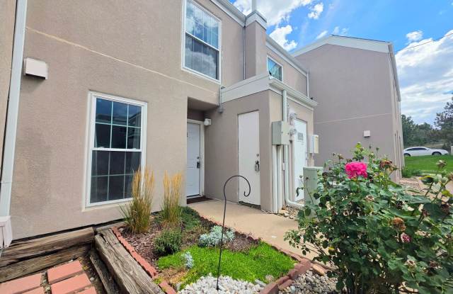 Utilities Included! Charming 2-Bed, 2-Bath Condo in Colorado Springs Gallery 4