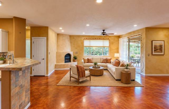 Rancho Viejo Gem 3 Bed 2 Bath 2 Car Garage. Beautiful Patio Gallery 4