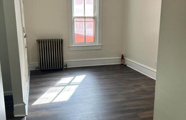310 N SHAMOKIN Street Gallery 4