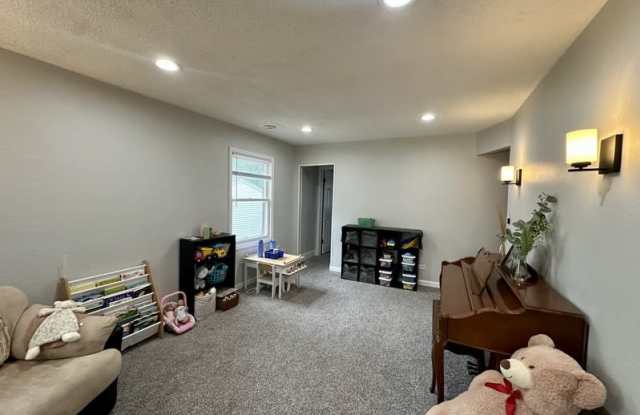 1512 K Ave NE Gallery 3