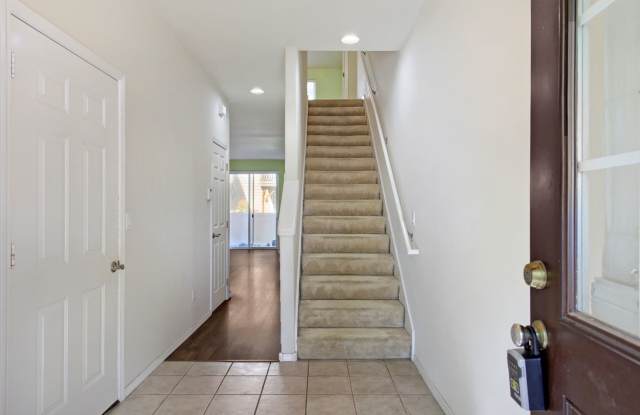 LIBERTY OAKS | 3 BEDROOMS | 2.5 BATHROOMS | ATTACHED GARAGE Gallery 3