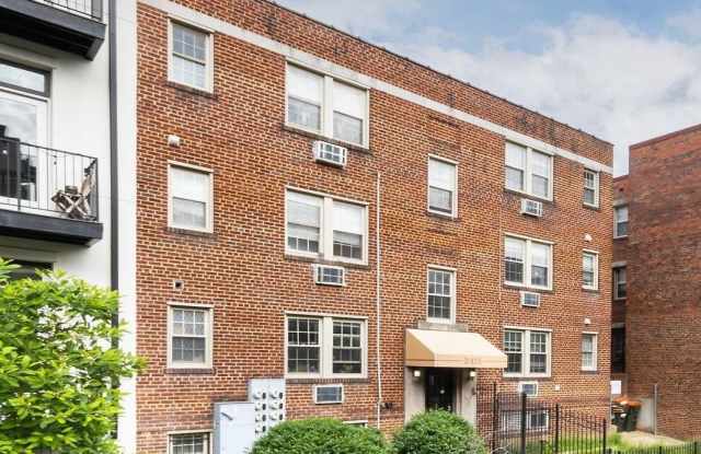 2415 ONTARIO Road NW unit: 301 photos photos