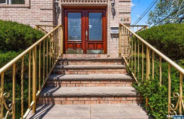 499 Morse Avenue Gallery 3