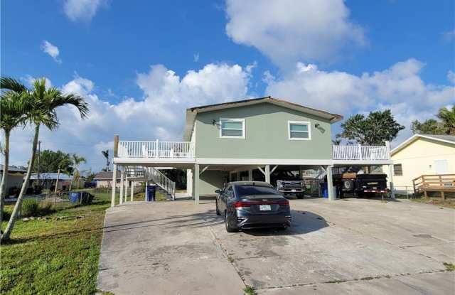 5455 Avenue E photos photos