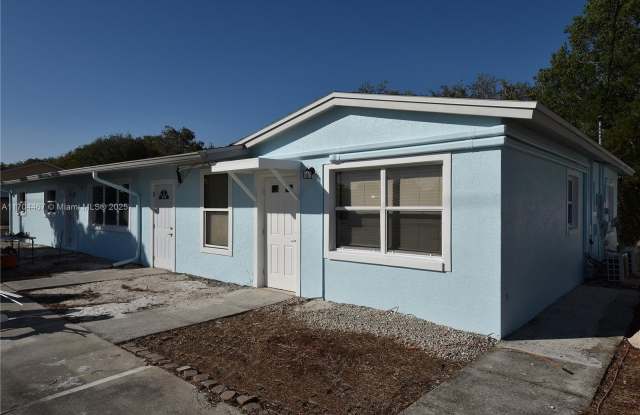 3125 N Barrett Ave - 3125 Barrett Avenue, Collier County, FL 34112