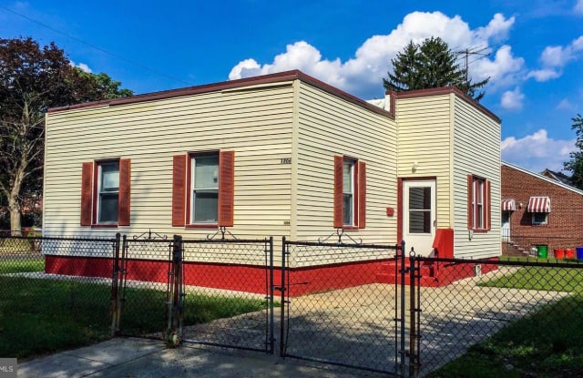 1806 PERSHING STREET - 1806 Pershing Street, Camden, NJ 08104